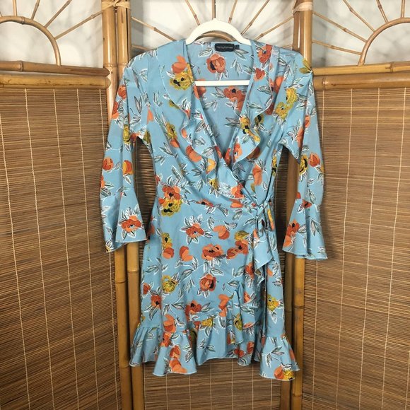 Pretty Little Thing Wrap Floral Dress Size 6 - Picture 4 of 9